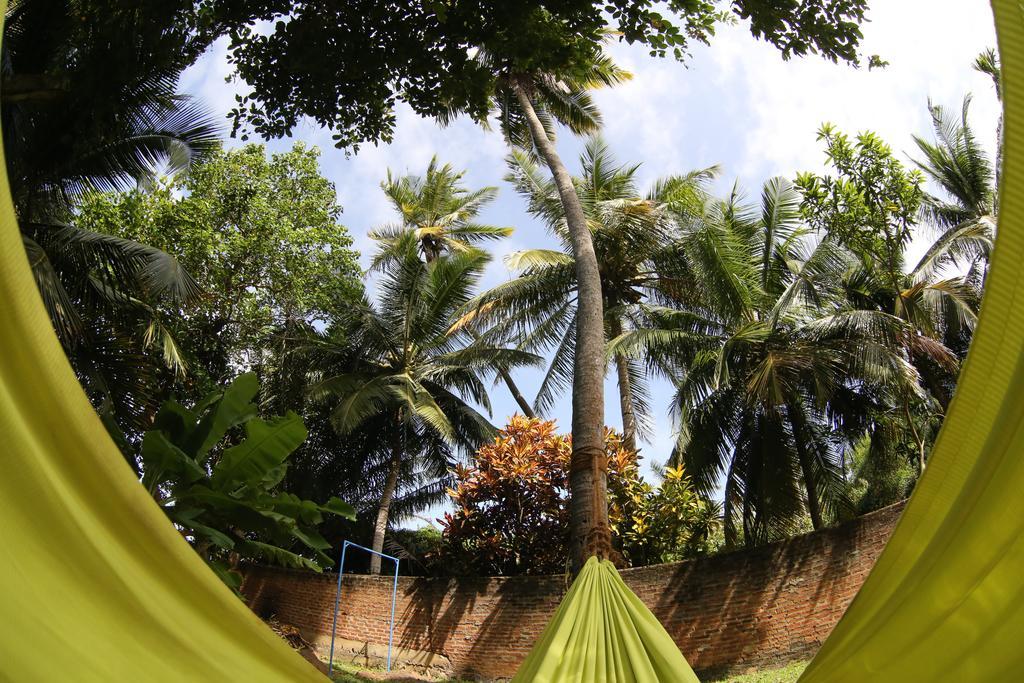 Hostel First Katunayake Negombo Exterior foto